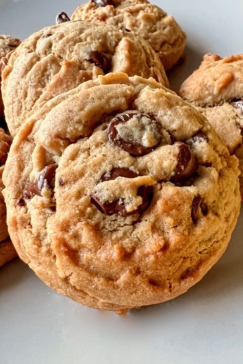 Ghiradelli Chocolate Chip Cookies, Ghirardelli Chocolate Chip Cookies, Ghirardelli Recipes, Desserts With Chocolate Chips, Cookie Recipes Chewy, Ghirardelli Chocolate, Soft Chocolate Chip Cookies, Favorite Cookie Recipe, Perfect Chocolate Chip Cookies