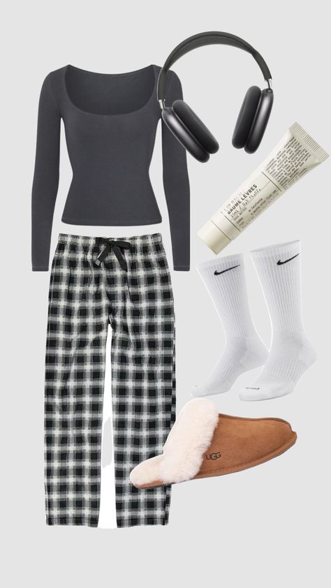 #pajamasoutfit #cozy #outfitinspo #nike #cutefit Pj Outfit For School, Winter Fits For School, Pajama Party Outfit Ideas, Pajama Party Outfit, Pj Outfit, Outfit For School, Pajama Day, Thrifted Outfits, Dark Outfits