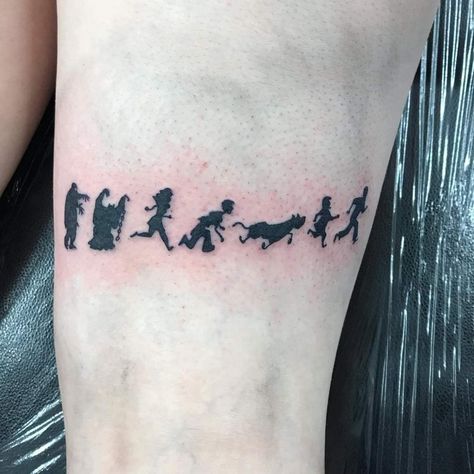 Cool Scooby Doo Tattoo, Cute Scooby Doo Tattoo, Scooby Doo Flash Tattoo, Scooby Doo Tattoo Ideas, Scooby Doo Tattoo, Fall Tattoos, Women's Tattoos, Cartoon Tattoo Ideas, Animated Shows