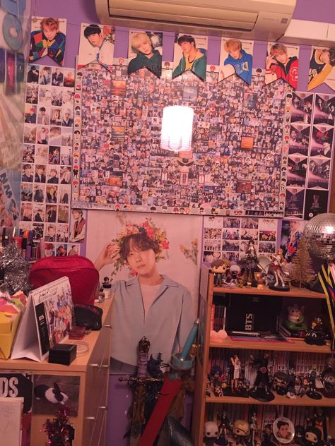 Army Bedroom, Army Decor, Bts Room, Army Room Decor, Army Poster, Kpop Room, Army Room, Poster Room, Room Goals