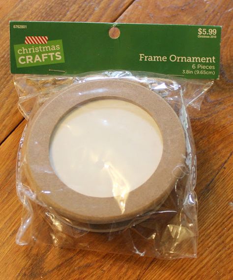 Semi-Homemade Round Picture Frame Christmas Ornaments Picture Frame Ornaments Christmas, Photo Frame Ornament Diy, Picture Frame Ornaments Diy, Christmas Picture Frame Ideas, Frame Ornaments Diy, Paint Christmas Ornaments, Diy Christmas Ornaments Rustic, Hobby Lobby Frames, Christmas Ornament Frame