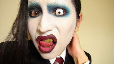 Marilyn Manson Makeup, Halloween Costumes Makeup, Marilyn Manson, Costume Makeup, Makeup Videos, Halloween Makeup, Thumbs Up, Halloween Costume, Carnival Face Paint