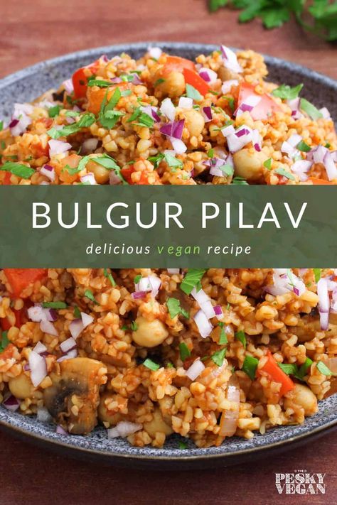 Featuring a range of textures and a delicious smoky flavour, this one-pot bulgur pilav combines tomatoes and chickpeas for a nutritious dish that comes together in around 40 minutes. #vegan #vegandinner #bulgurwheat #pilaf #onepotmeal #thepeskyvegan Bulgur Vegan, Bulgar Recipes, Bulgur Pilaf, Bulgur Recipes, Fried Quinoa, Chickpea Curry Recipe, Vegan Lentil Soup, Wheat Recipes, Mint Recipes