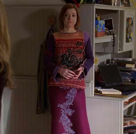 Buffy Season 4 Outfits, Willow Outfits Buffy, Willow Buffy Outfits, Willow Buffy The Vampire Slayer Outfits, Willow Rosenberg Outfits, 90s Girls Fashion, Fairy Attire, Buffy Summers Outfits, Vampire Slayer Outfits