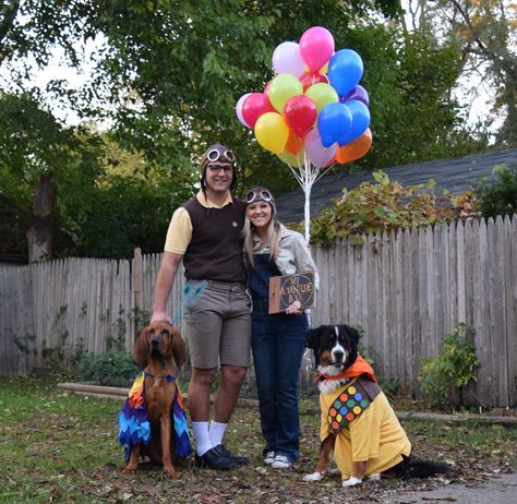 Carl, Ellie, Kevin, and Russel costumes for halloween! Family Themed Halloween Costumes, Halloween Couple Costumes, Pregnant Halloween Costumes, Up Halloween Costumes, Themed Halloween Costumes, Halloween Parejas, Halloween Costumes Diy, Halloween Couple, Couple Costume