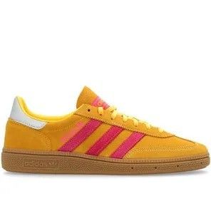 Spezial Adidas, Pink Basket, Adidas Handball Spezial, Adidas Handball, Pink Sneakers, Chanel 2, Iconic Bags, Exclusive Fashion, Ballet Flat Shoes