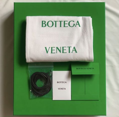 Bottega Packaging, Bottega Veneta Packaging, Glasses Packaging, Luxury Brand Packaging, Pr Kit, Green Branding, Jewelry Packaging Design, Luxury Packaging Design, Clothing Packaging