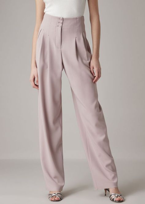 Giorgio Armani Pleated Wool Crepe Pants Crepe Pants, Armani Jacket, Armani Women, Wool Crepe, Future Clothes, Cocktail Jacket, Sun With Sunglasses, Stripe Silk, Women Outfits