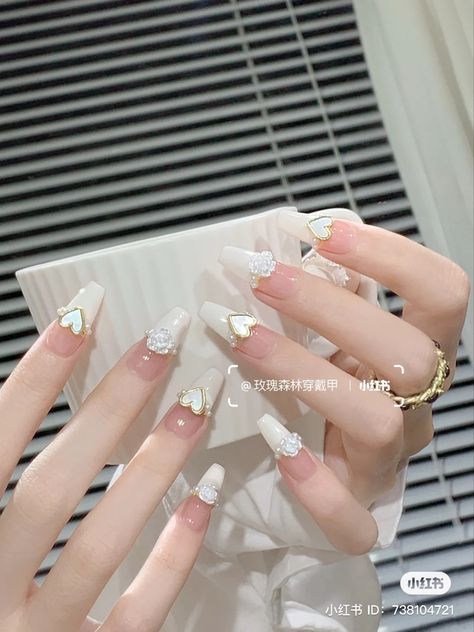 Harmony Tattoo, Unique Nail Art, Milky Nails, Hello Nails, Nice Nails, Acrylic Nails Coffin Short, Art Experience, Acrylic Nails Coffin, Bling Nails