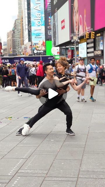 Lindsey Stirling on Instagram: "Wait for the bike. #timesquare #nyc #ballet #violin 📸 by @asteverson" Lindsey Stirling Violin, Nyc Ballet, Lindsey Stirling, Stirling, May 1, Violin, Times Square, Ballet, Bike