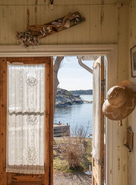 Seaside Cabin Aesthetic, Cottage By The Sea Aesthetic, Castle Cottage, House Near The Sea, Sea Cottage, Cabin Aesthetic, Cottage Aesthetic, Floating City, Cottage By The Sea