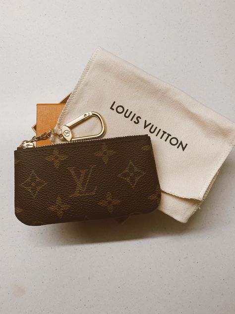 Lv Card Holder, Lv Key Holder, Lv Key Pouch, Key Purse, Louis Vuitton Key Pouch, Luxury Bags Collection, Cute Wallets, Card Pouch, Key Pouch