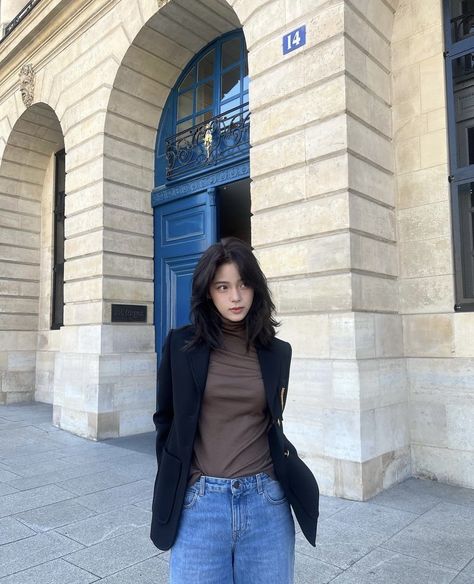 Nana Ouyang (nanaouyang ig post) Nana Ouyang, Ig Post, Chinese Actress, Celebrity Outfits, Insta Photo Ideas, Apple Products, Girl Crush, Elegant Outfit, Instagram Update