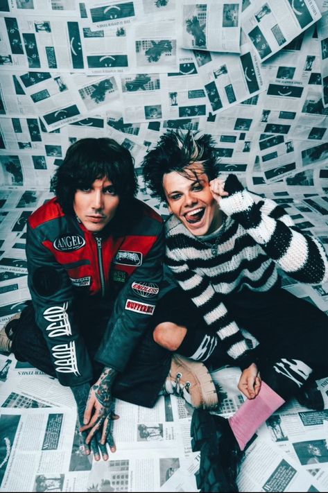 Oli Sykes And Yungblud, Yungblud Aesthetic, Emo Princess, Emo Boyfriend, Dominic Harrison, Oli Sykes, Hot British Men, Oliver Sykes, Bring Me The Horizon