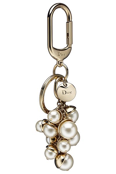 Dior - Bags - 2010 Fall-Winter Dior Keychain, Classy Keychain, Chains Aesthetic, Key Change, Inside My Bag, Couture Accessories, Key Accessories, Handbag Charms, Purse Accessories