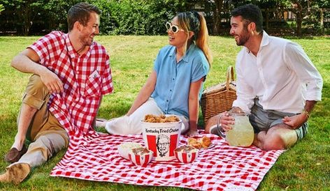 75 Chances to Win KFC Picnic Polo T-Shirts! Kfc Images, Free Wedding Dress, Tyson Foods, Food Basket, Polo T Shirts, Gift Card Giveaway, Backyard Bbq, Free Things, Free Offer