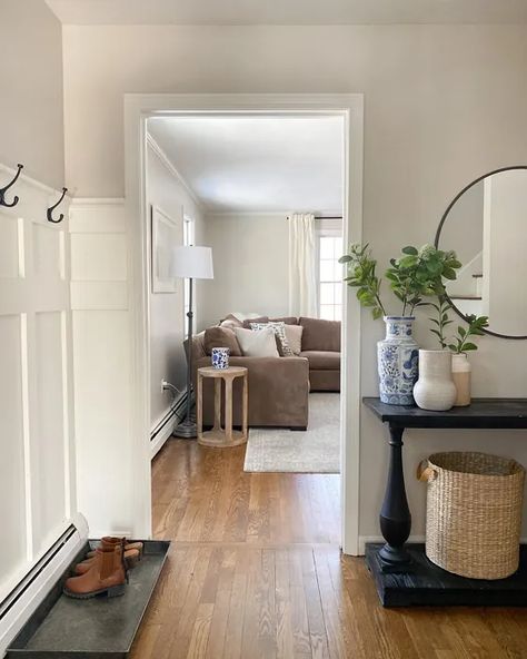 Benjamin Moore Edgecomb Gray Living Room Edgecomb Gray Living Room, Color Schemes For Living Room, Benjamin Moore Edgecomb Gray, Living Room Paint Colors, Benjamin Moore Gray, Edgecomb Gray, Painted Trim, Closet Door Makeover, Outside Paint