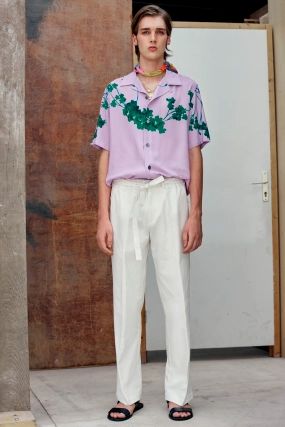 Saint Laurent Menswear, Barcelona Fashion, Mens Trendy Outfits, Men Spring, Moda Paris, High Fashion Outfits, Comme Des Garcons Shirt, Male Fashion Trends, Spring Summer 2022