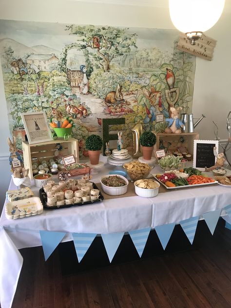 Peter Rabbit Diy Decor, Peter Rabbit Food Table, Vintage Peter Rabbit Birthday Party, Beatrice Potter Baby Shower Ideas, Baby Shower Peter Rabbit Theme, Peter Rabbit Baby Shower Food, Peter Rabbit Dessert Table, Peter Rabbit Centerpiece Ideas, Spring Baby Shower Food Ideas