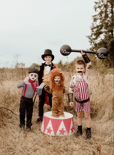 Spooky Carnival Aesthetic, Circus Costumes Family, Haunted Circus Costumes, Two Boys Halloween Costumes, Circus Costume Family, Clown Family Halloween Costumes, Circus Family Halloween Costumes, Circus Group Costume, Circus Theme Halloween Costumes