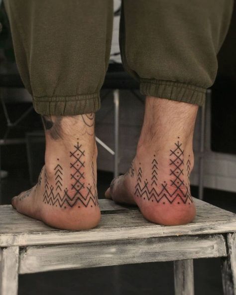 Traditional Swedish Tattoo, Toe Tattoo, Berber Tattoo, Ethnic Tattoo, Toe Tattoos, Ankle Tattoo Designs, Handpoke Tattoo, Viking Tattoos, Foot Tattoo