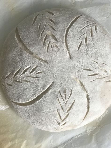 Sourdough Scoring Patterns, Bread Scoring Patterns, Sourdough Scoring, Homemade Bread Dough, Recipe Using Sourdough Starter, Bread Scoring, Sourdough Starter Discard Recipe, Homemade Sourdough Bread, Homemade Bread Easy