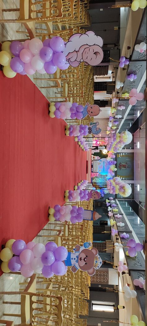 Birthday Entrance Ideas, Birthday Stage Decoration Ideas, Wedding Mala Rose, Balloon Gate, Wedding Mala, Birthday Decors, Birthday Party Halls, Naming Ceremony Decoration, Bday Decor