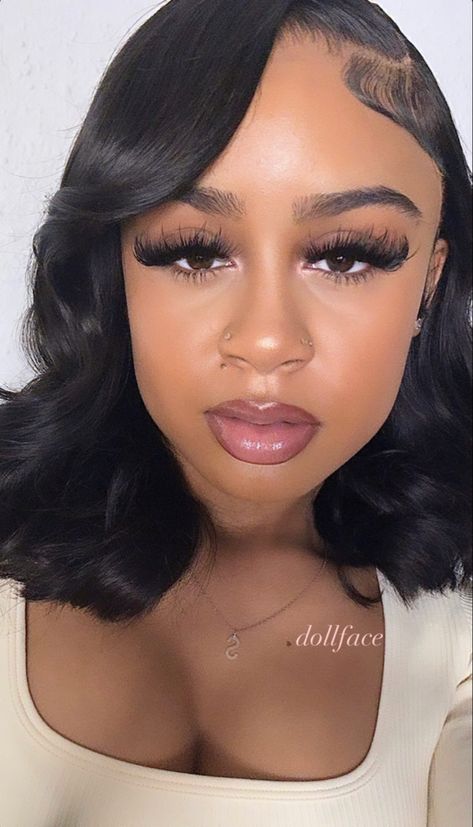 Wispy Top And Bottom Lashes, Wispy Eyelash Extensions Black Women, Long Hybrid Lashes, Wispy Lashes Black Woman, Lash Sets Black Women, Mega Wispy Eyelash Extensions, Classic Lash Extensions Black Women, Lash Extensions Black Women, Lashes Black Women