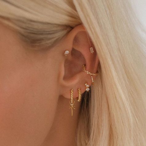 Sienna Miller Ear Piercing, Astrid Zeegen Hair, Astrid And Miyu Ear, Astrid And Miyu Rings, Astrid And Miyu Ear Piercings, Astrid S, Europe Outfits, 12th Birthday, Tattoo Styles