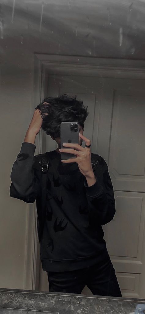 Black Mask Aesthetic, Dp For Boys, Iphone Selfie, Best Nature Images, Clever Captions For Instagram, New Photo Style, Emoji For Instagram, Instagram Dp, Army Girlfriend Pictures