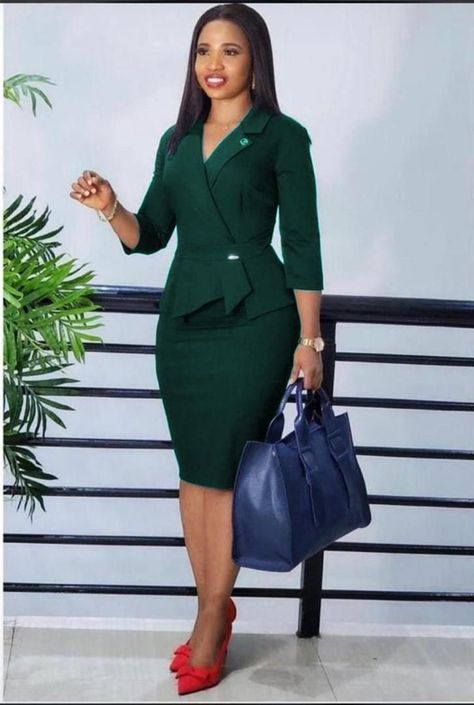 Office Dresses For Women Work Attire, Ladies Suit Design, Work Attire Women, Church Fits, Professional Work Outfit, Corporate Dress, African Print Clothing, African Print Dress Designs, Dress Book