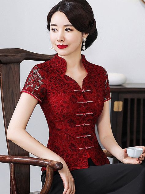 Modern Chinese Dress Fashion, Woman Tops Blouses, Chinese Top Outfit, Chinese Dress Outfit, Chinese Dress Modern, Qipao Top, Chinese Top, Moda China, Chinese Blouse