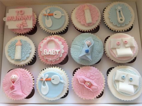 Cupcakes for baby boys or girls Food Varieties, Baby Shower Cupcake Cake, Rose Cake Pops, Gender Reveal Cupcakes, Baby Shower Cupcake Toppers, Girl Cupcakes, Gender Party, Baby Cookies, Fondant Cupcakes