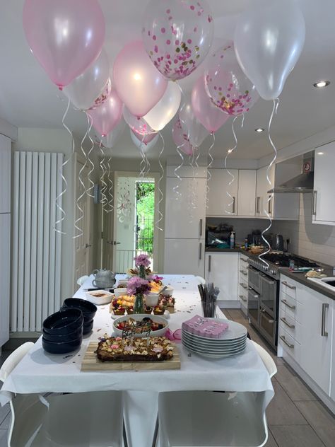 House Decorations For Birthday, Kitchen Counter Birthday Party Decor, Airbnb Birthday Decor, Birthday Breakfast Decorations, Porch Birthday Decorations, Decorated Airbnb For Birthday, Kitchen Island Party Decor, Kitchen Balloon Decoration, Kitchen Island Party Set Up