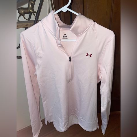 Brand New With Tags. Under Armor Warm Athletic Material. Size Large. Pastel Pink. Only Selling Because It Was Too Big Under Armour Outfits, Gym Jacket, Womens Sweatshirts Hoods, Under Armour Hoodie, Warm Jacket, Baddie Outfits Casual, Cute Everyday Outfits, Workout Sweatshirt, Athletic Outfits