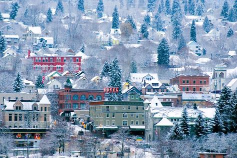 Canada's hippie outpost (and its killer backyard ski resort) - The Globe and Mail Nelson Bc, Adventure Tourism, Travel Globe, Explore Canada, Mountain Life, Mountain Town, Filming Locations, Best Places To Travel, Ski Resort