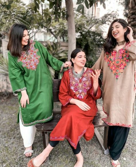 Outfit Ideas Modest, Suits For Women Indian, Stylish Kurtis Design, Pakistani Fashion Casual, Casual Indian Fashion, Pakistani Dresses Casual, Winter Fashion Outfits Casual, Traditional Indian Outfits, Casual Wear Dress