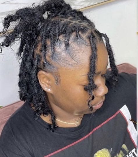 Hair Styles For Dreads Short, Beginning Locs Hairstyles For Women, Lic Styles Women, Cute Styles For Locs For Women, Coil Locs Style, Short Short Locs Hairstyles, Barrel Twist Locs Women Ponytail, Loc Styles On Short Hair For Women, Dreads Locs Styles For Women