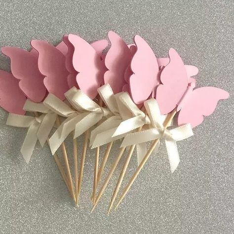 Kids Fairy Party, Fairy Party Decorations, 4de Verjaardag, Butterfly Cupcake Toppers, Butterfly Party Decorations, Idee Babyshower, Wedding Cupcake Toppers, Butterfly Birthday Party, Bridal Shower Decor