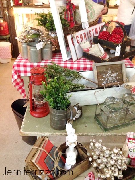 Seven Secrets to Merchandising, Styling and Display for a Show, Market or Retail Store Antique Store Displays, Gift Shop Displays, Vintage Booth Display, Flea Market Booth, Vintage Store Displays, Christmas Booth, Antique Booth Displays, Antique Booth Ideas, Booth Decor