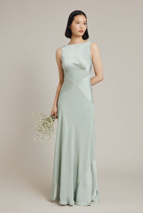 Ghost Bridesmaid Dress, Ghost Dresses, Green Ghost, Bridal Party Outfit, Elle Dress, Wedding Guest Looks, Green Bridesmaid Dresses, Ladies Clothing, Dresses Bridesmaid