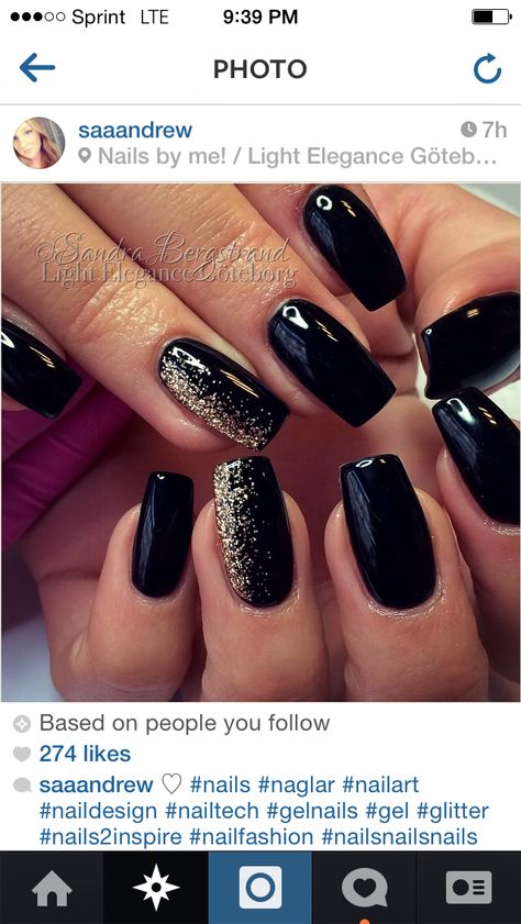 Black Gold Gel Nails, Nails For Black Tie Wedding, Nails For Black Outfit, Black Party Nails, Black And Silver Ombre Nails, Witch Aesthetic Nails, Dark Glitter Nails, Black Tie Nails, Black Glitter Nail Designs