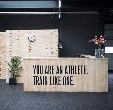 Crossfit Box Design Ideas Gym Interior, Crossfit Gym Design Ideas, Gym Ideas Design Commercial, Crossfit Gym Design, Crossfit Box Design, Modern Gym Interior Design, Boutique Gym Design, Commercial Gym Design, Warehouse Gym