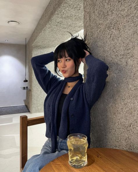 a rare occasion that I drink something else than matcha in a café | Instagram Jihoon Kim, Study Outfit, Japan Outfit, Disco Outfit, Fall Fits, Winter Fits, Feminine Beauty, Something Else, Cute Casual Outfits