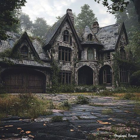 Gothic House Exterior, Gothic Victorian Homes, Gothic Victorian House, Vampire House, Cabin Mansion, Castle Exterior, Witchy House, Witches House, Storybook House