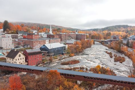 Your ULTIMATE guide on where to stay in the White Mountains of New Hampshire, including the best towns for a home base, and hotel recs! Winter Family Vacations, Lost River, Winter Family, White Mountains, Mountain Town, Covered Bridges, New Hampshire, Hotels And Resorts, Hampshire