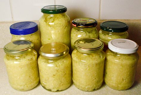 Canning Garlic, Canning Veggies, Preserving Foods, Canning Ideas, Canning Food, Canning Food Preservation, Canned Food Storage, Garlic Recipes, Home Canning