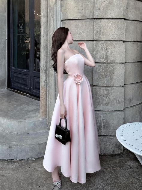 Dress Impress, Bridal Party Gowns, Satin Bodycon Dress, Haute Couture Gowns, Black Dresses Classy, Korean Fashion Dress, Stylish Party Dresses, Classy Dress Outfits, Dress Inspo