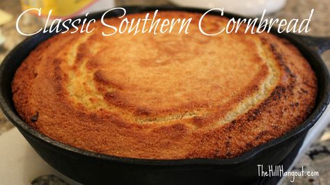 Classic Southern Cornbread from TheHillHangout.com. Great by itself or as the base for Cornbread Dressing!! Jiffy Honey Butter Cornbread, Cornbread Using Jiffy, Cornbread Hack, Cornbread Jiffy, Baked Cornbread, Jiffy Corn Muffins, Cornbread Recipe Sweet, Chicken Dressing, Delicious Cornbread