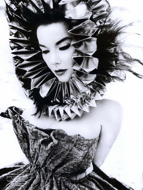 Beautiful Bjork Feminist Icons, Oh My Goddess, Beautiful Chaos, Trip Hop, Ex Machina, Reykjavik, Dieselpunk, Dandy, White Photography